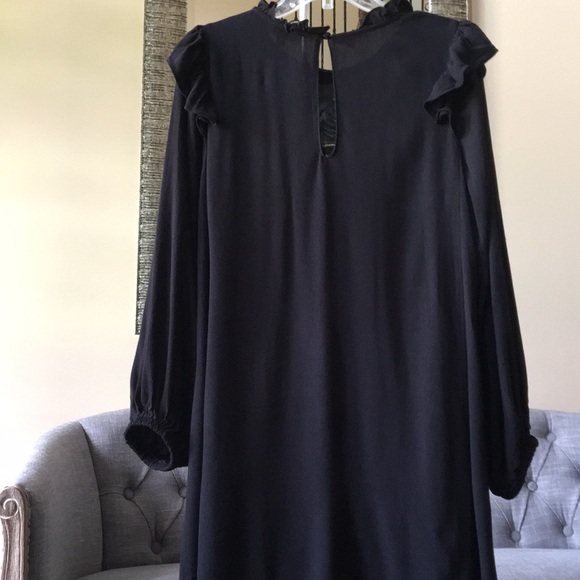 ✨ NEW ✨Long Sleeve Dress - Picture 8 of 8